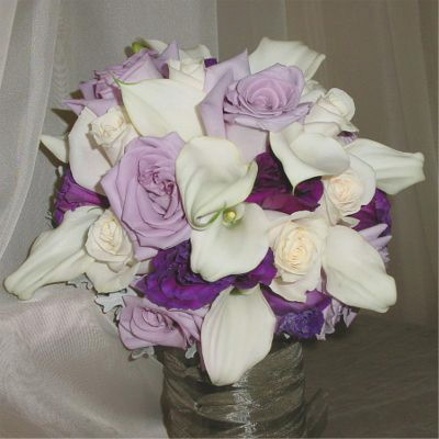 Discount Bulk Wedding Flowers on Calla Lilies Roses Bridal Bouquet Ideas  Wholesale Wedding Flowers
