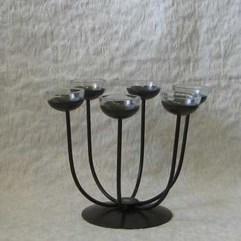 Solid Iron 6 Tea Light Holder