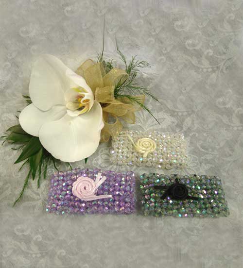 Beaded, elastic iridescent flower bracelets