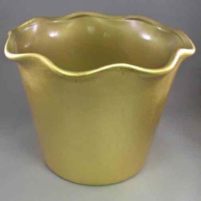 Gold Leaf Scalloped Vase 