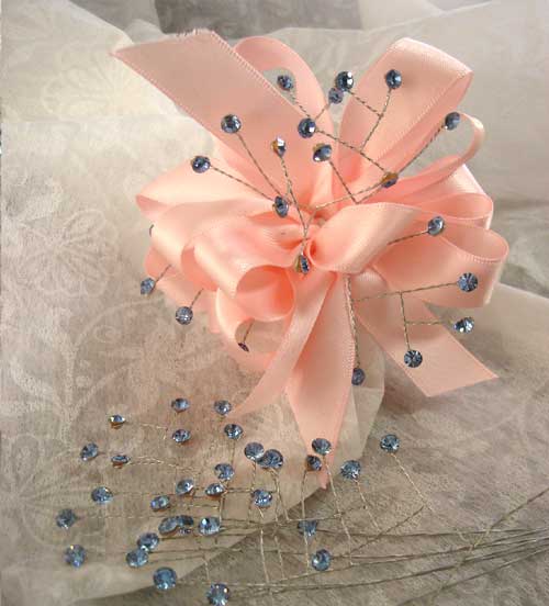 Handy floral rhinestone spray