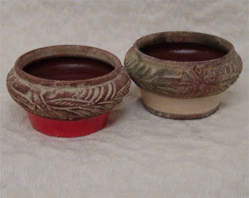 sm distressed clay pots
