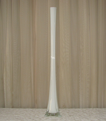 28" White Eiffel Tower Vase