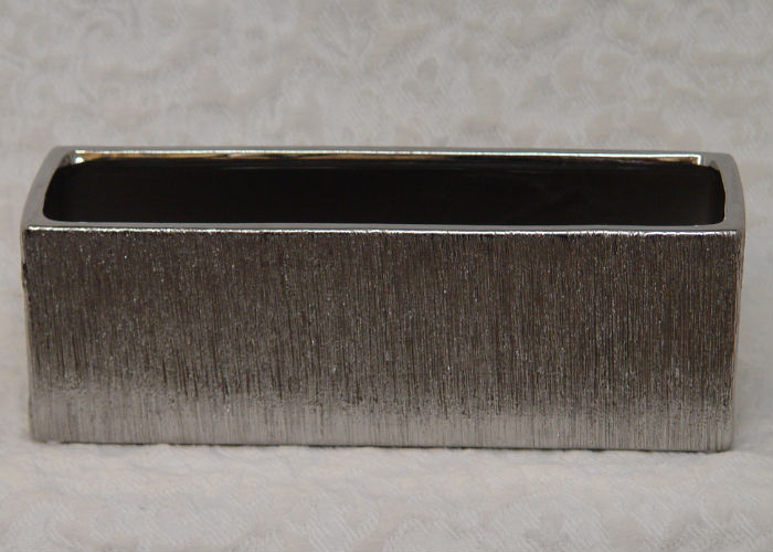 Low rectangle silver square