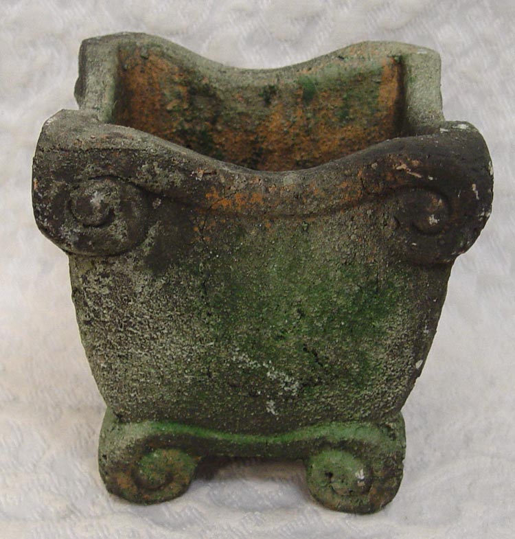 Distressed Clay Moss Colored Pot