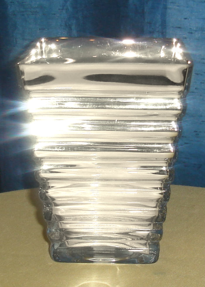 Ridged Taper Mirror Vase