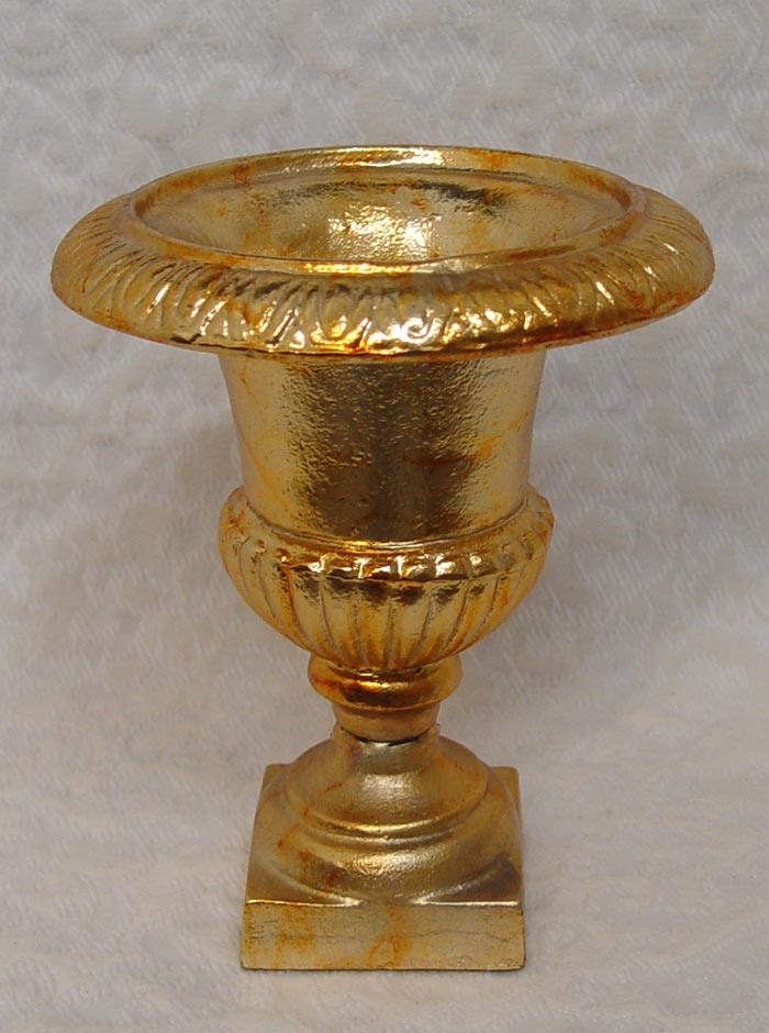 9" Shiny Gold Painted Metal Centerpiece